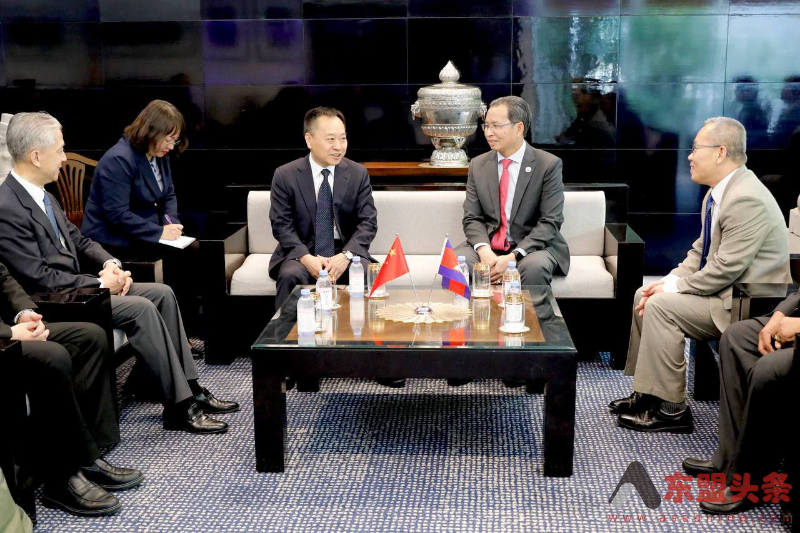中国水利部部长李国英率团访问柬埔寨