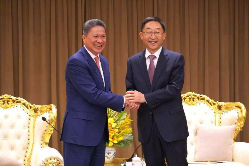 中共河南省委书记刘宁会见柬埔寨副首相孙占托 深化互联互通等合作