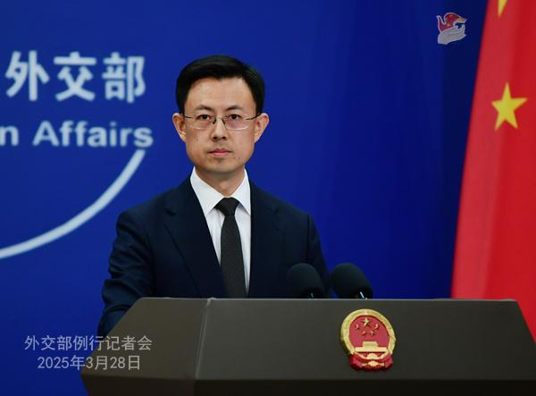 美国防长访菲律宾称肩并肩应对“中国的威胁” 中方回应：不要做南海的搅局者和肇事方