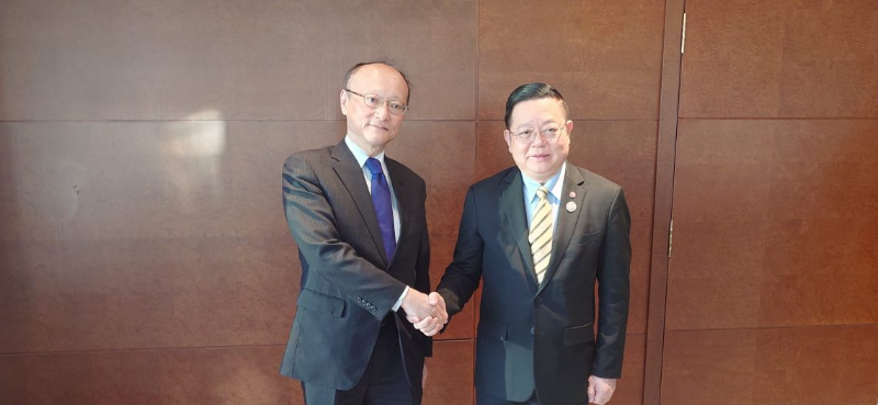 Secretary-General of ASEAN meets with the President of the Asian Development Bank (ADB)