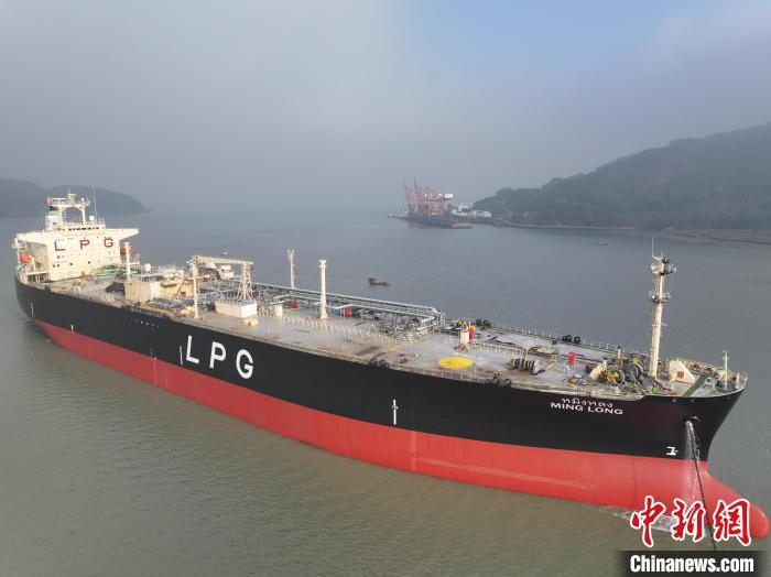 泰国籍大型液化气船在福建宁德完成维修交付