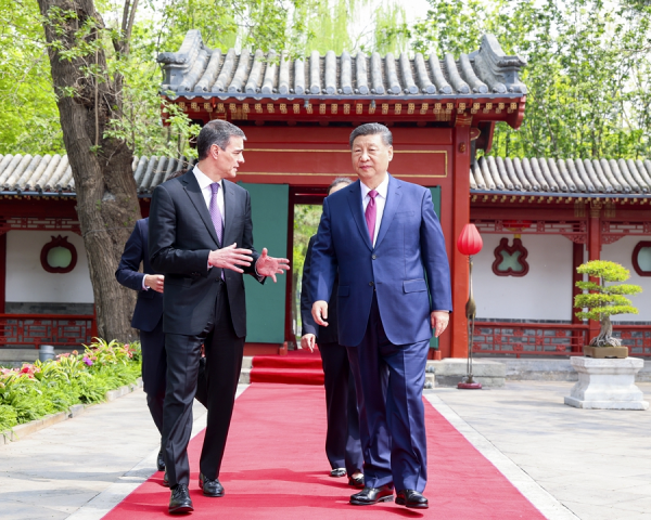 中国国家主席习近平会见西班牙首相桑切斯 双方同意维护国际贸易秩序