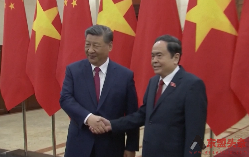 中国国家主席习近平在越共中央驻地会见越南国会主席陈青敏