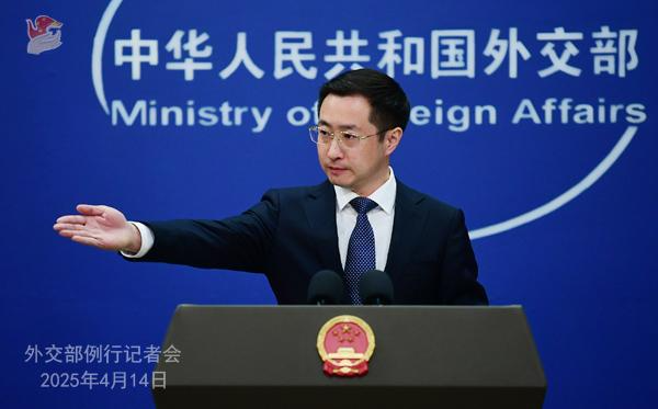 中国外交部驳美官员渲染“中国威胁论”：彻头彻尾的谎言和谬论