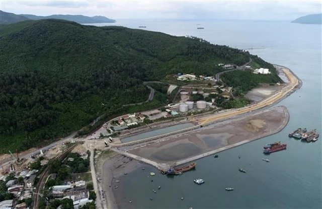 越南大力建设自由贸易区和免税港
