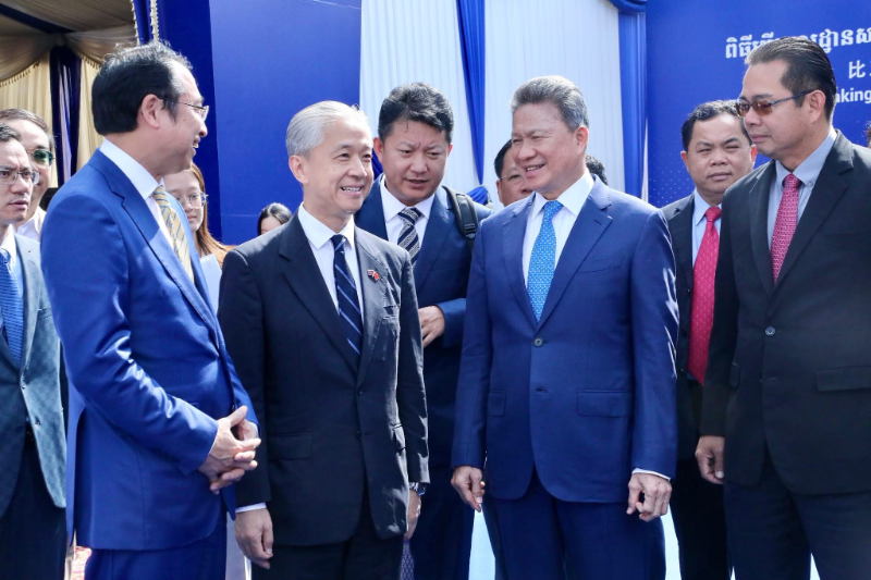 中企比亚迪在柬埔寨西哈努克举行电动车厂奠基典礼 预计年底投产