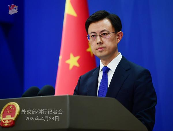 中国外交部回应涉长江和记出售巴拿马运河港口交易：望有关各方审慎行事 