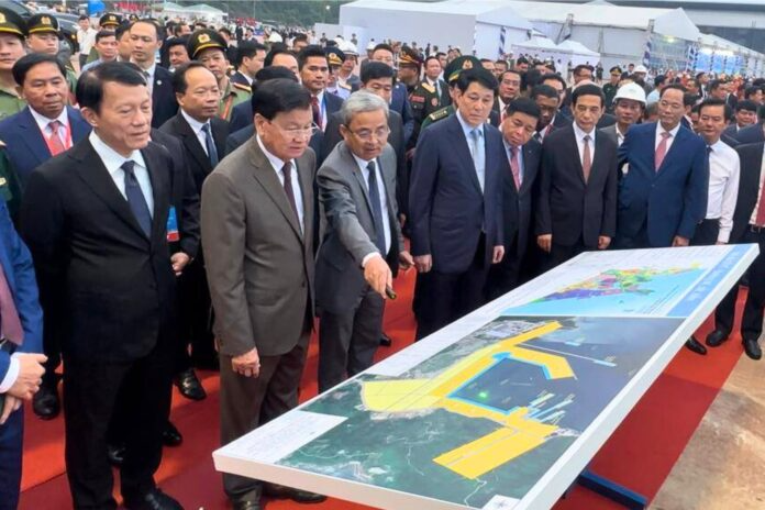 老越国际港3号码头投运 越南国家主席与老挝国家主席共同出席启用仪式