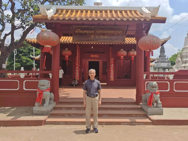 中国驻柬埔寨大使汪文斌访柬三保公庙 追溯郑和下西洋的中柬六百年友谊