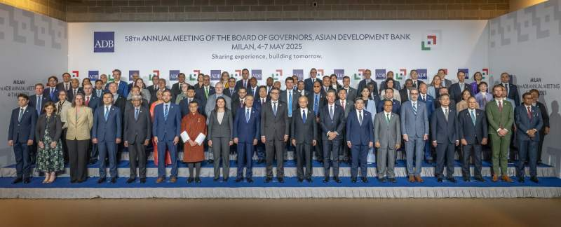亚洲开发银行理事会第58届年会在意大利米兰举行 中国财政部长出席