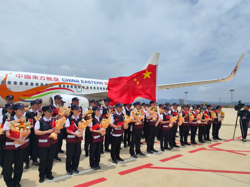 中国卫生防疫队支援缅甸震区一个月 圆满完成任务回国