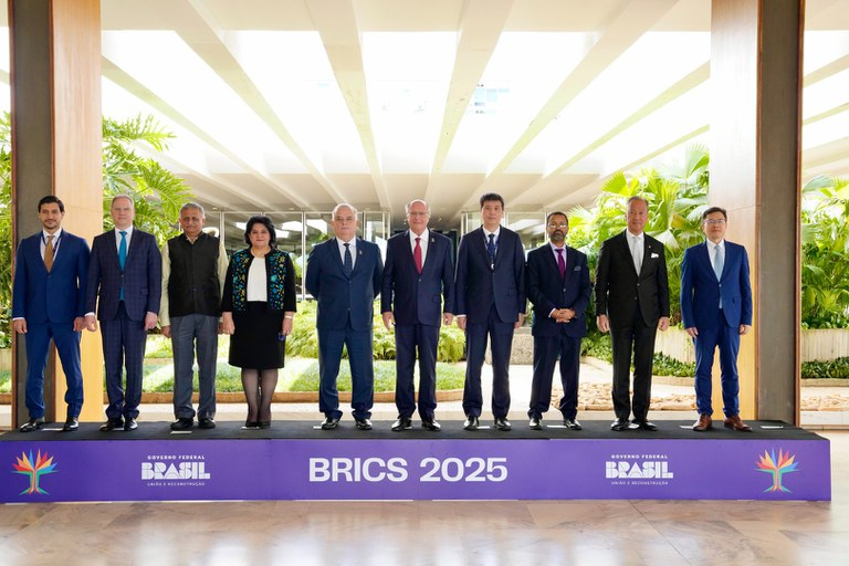 金砖国家第十五次经贸部长会议在巴西首都巴西利亚举行