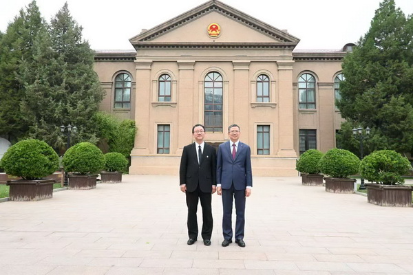 中国外交部亚洲司司长刘劲松会见越南驻华大使范清平
