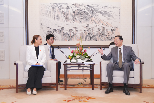 中国外交部副部长孙卫东会见泰国国会下议院外事委员会代表团