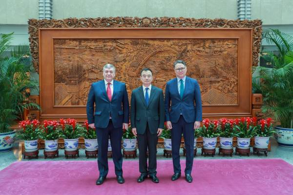 中俄蒙三国副外长磋商在北京举行