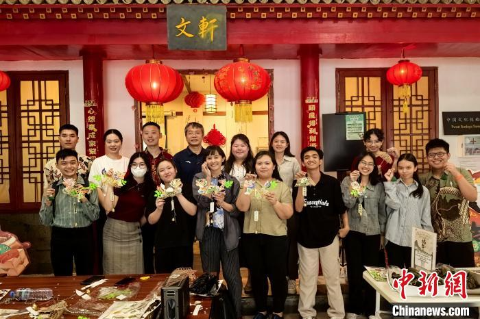 印尼玛大孔院举办端午文化体验活动