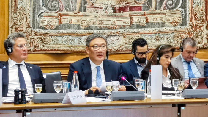 世贸组织小型部长会议在法国巴黎举行 中国商务部部长出席发言