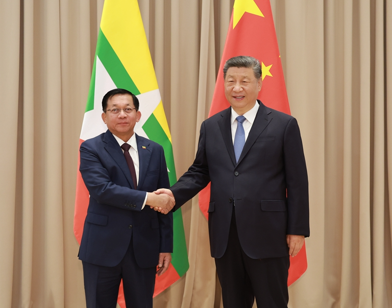 中国国家主席习近平同缅甸领导人敏昂莱就中缅建交75周年互致贺电