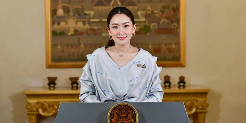 泰国总理佩通坦被泰国宪法法院暂停总理职务 面临是否违宪调查