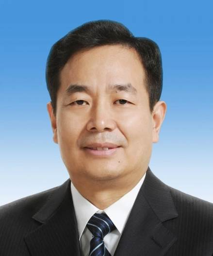 中共中央统战部副部长陈小江出任新疆维吾尔自治区党委书记