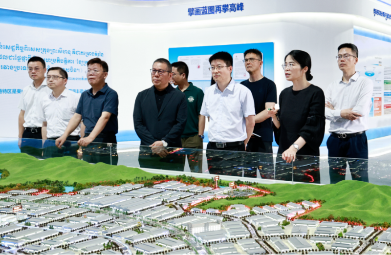 中国无锡市发改委调研组到访柬埔寨西哈努克港经济特区