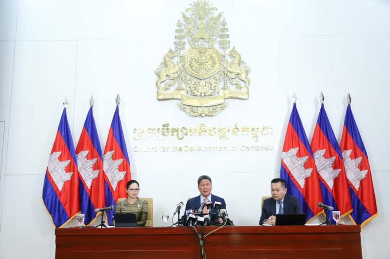 美国宣布对柬埔寨征36%关税 柬副首相：仍有“筹码”继续与美国谈判