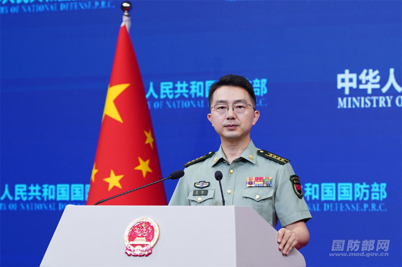 外国船只为防止成为被袭击目标悬挂五星红旗 中国国防部回应