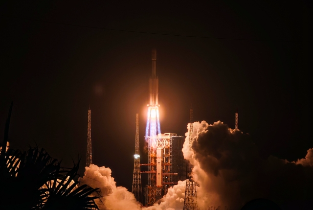 中国天舟九号货运飞船发射成功 已与天宫空间站组合体完成交会对接