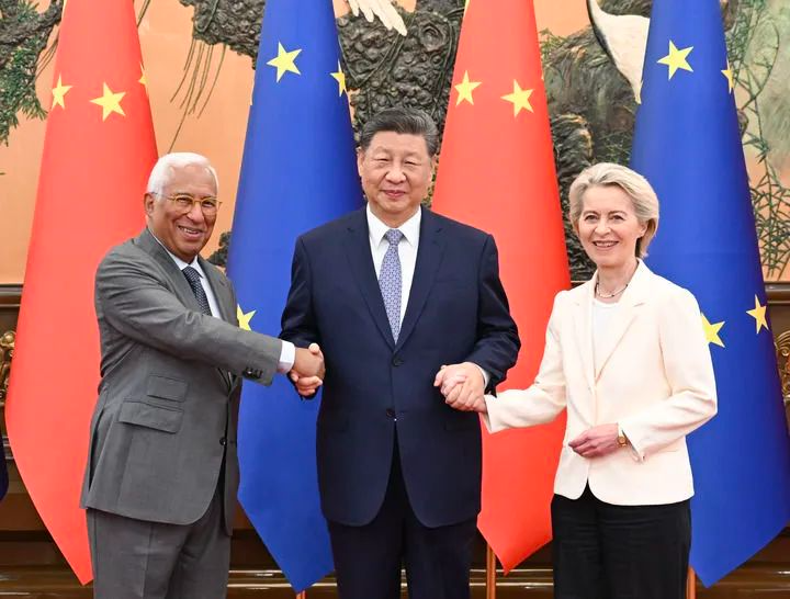 中国国家主席习近平会见欧洲理事会主席科斯塔、欧盟委员会主席冯德莱恩