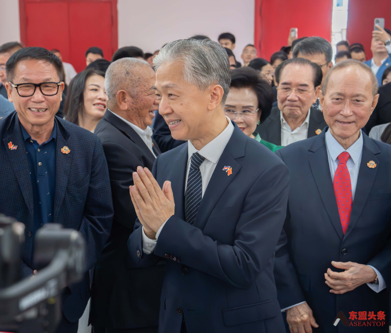 柬埔寨侨界隆重举行纪念中国人民抗日战争暨世界反法西斯战争胜利80周年座谈会