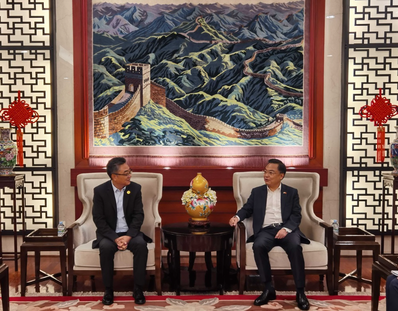 中国驻泰国大使张建卫会见中国—东盟中心秘书长史忠俊