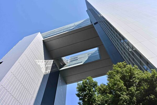 香港特区政府强烈反对英国、澳大利亚包庇香港通缉犯