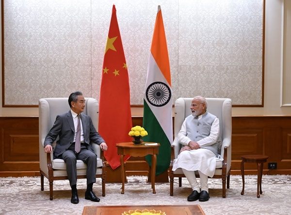 印度总理莫迪会见中国外长王毅：印中是伙伴而不是对手 不能让分歧变成争端
