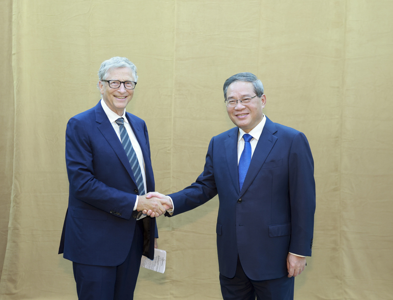 中国总理李强会见美国盖茨基金会主席比尔·盖茨