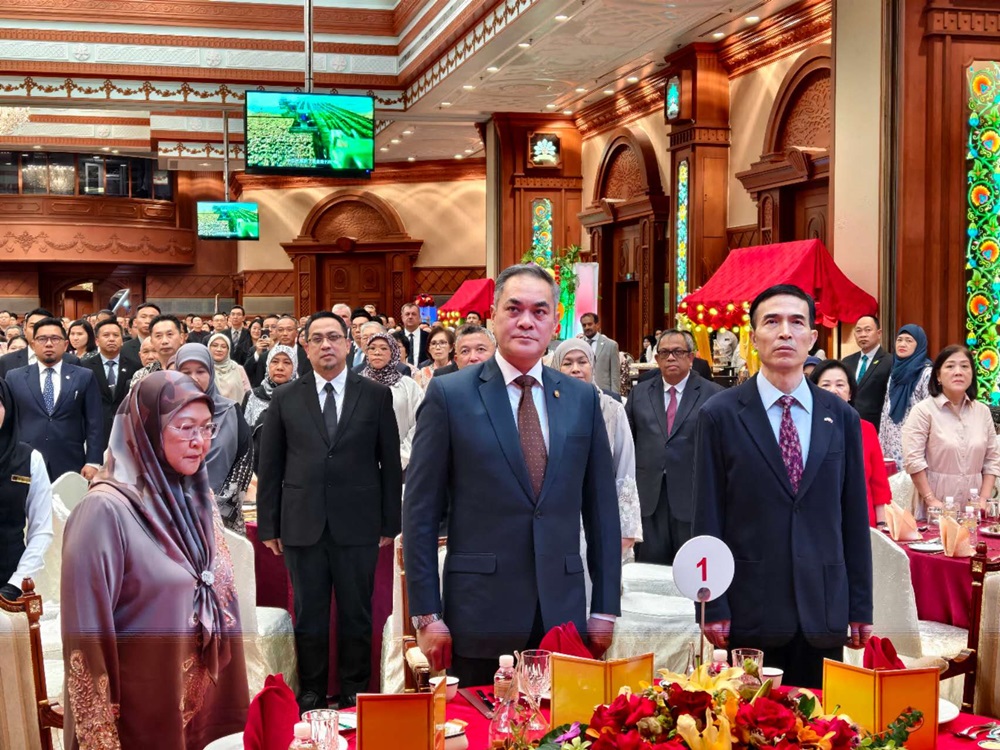 中国驻文莱使馆举行庆祝中华人民共和国成立76周年招待会