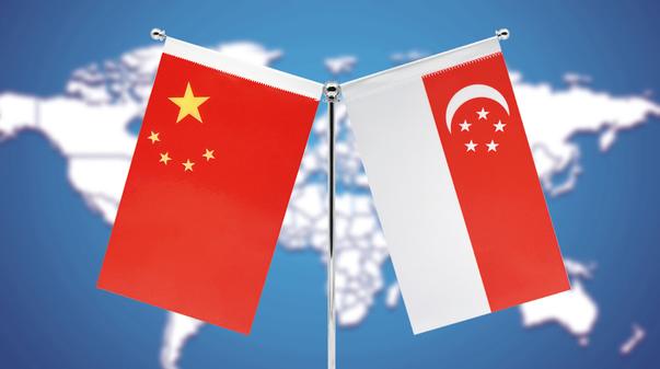 中国国家主席习近平同新加坡总统尚达曼就中新建交35周年互致贺电