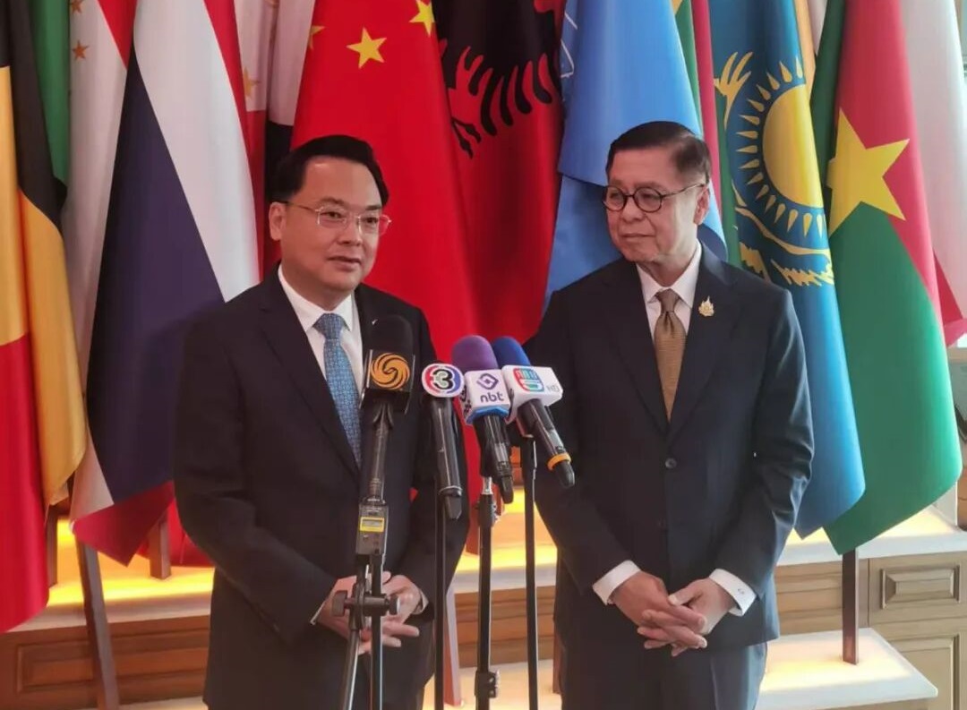 西方媒体质疑中国在柬泰边境冲突问题上偏帮其中一方 中方进行回应