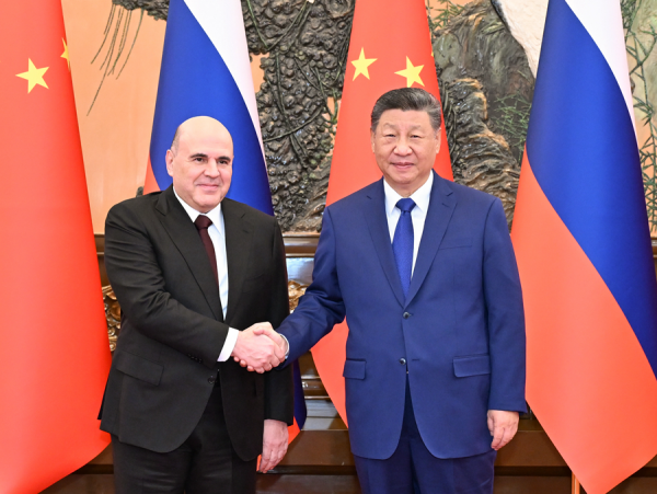 中国国家主席习近平会见俄罗斯总理米舒斯京 巩固发展中俄关系是双方的战略抉择