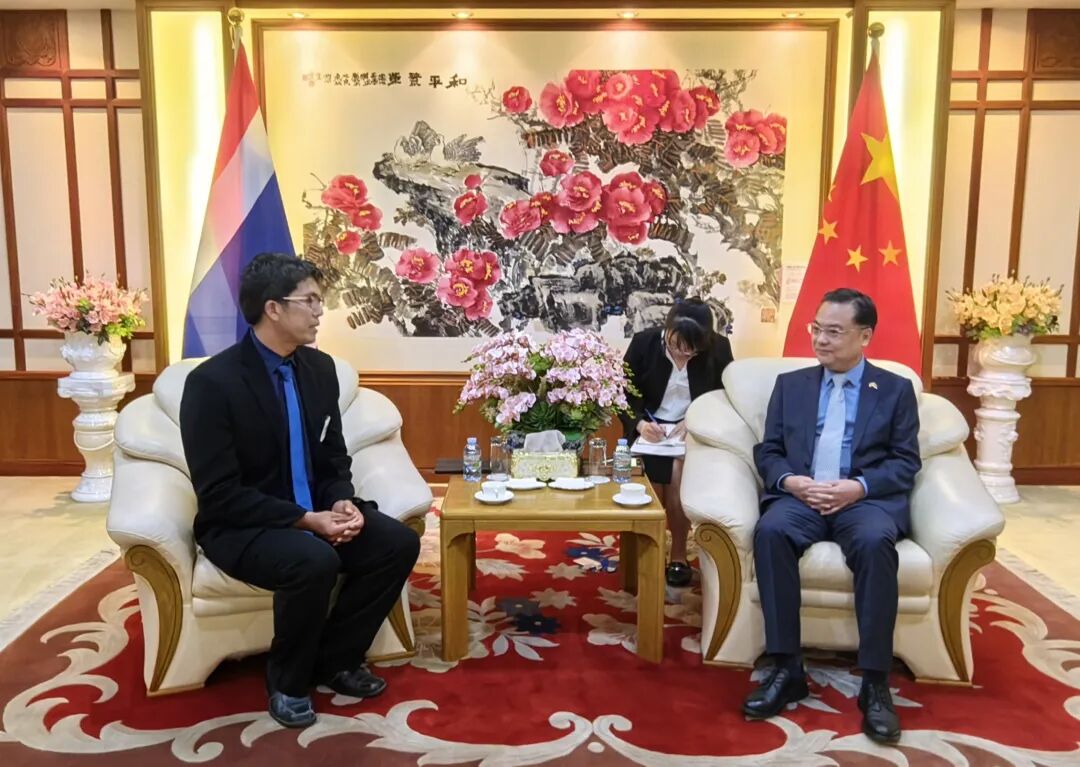 中国驻泰国大使张建卫会见泰国榴莲协会会长林权立
