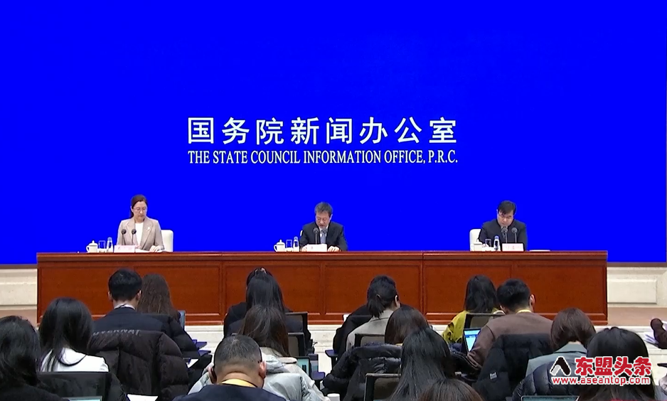 China's GDP grows 5 pct in 2025, hitting annual target