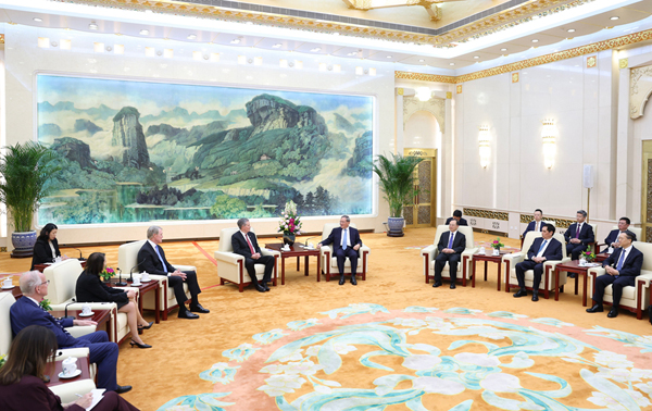 中国总理李强会见美国国会参议员代表团 希望谨慎看待和处理涉华问题 