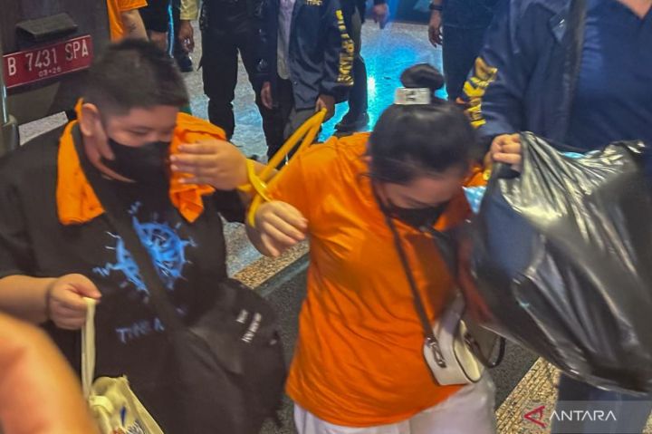 印尼警方突袭雅加达一网络犯罪窝点拘押321名外国人 将严打跨国网络赌博与电诈集团