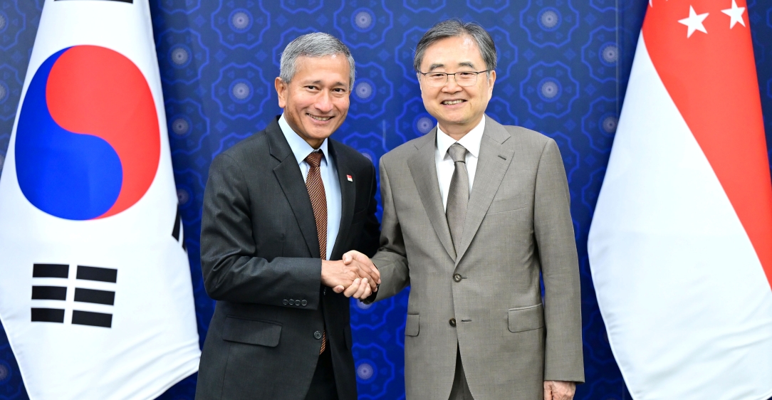 韩国外长与新加坡外长会谈 呼吁新加坡和东盟为推动朝鲜重返对话提供支持