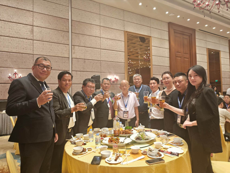 柬埔寨企业投资协会代表团出席台商协会30周年庆典