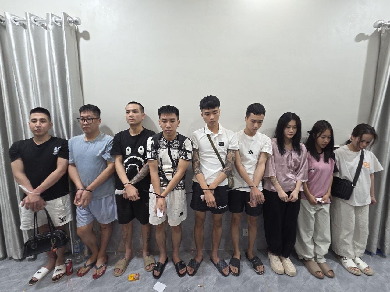 柬埔寨警方突袭巴域市一涉嫌网络诈骗别墅 抓获8名越南人和1名中国人