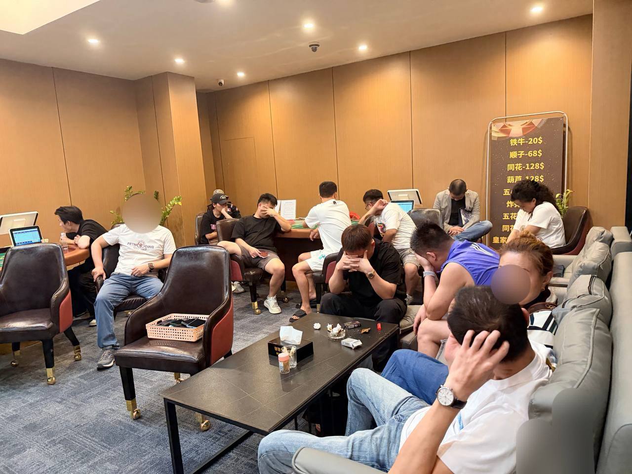 柬埔寨金边警方连夜突击100处涉诈窝点，抓获大批涉嫌网赌、绑架、毒品犯罪分子