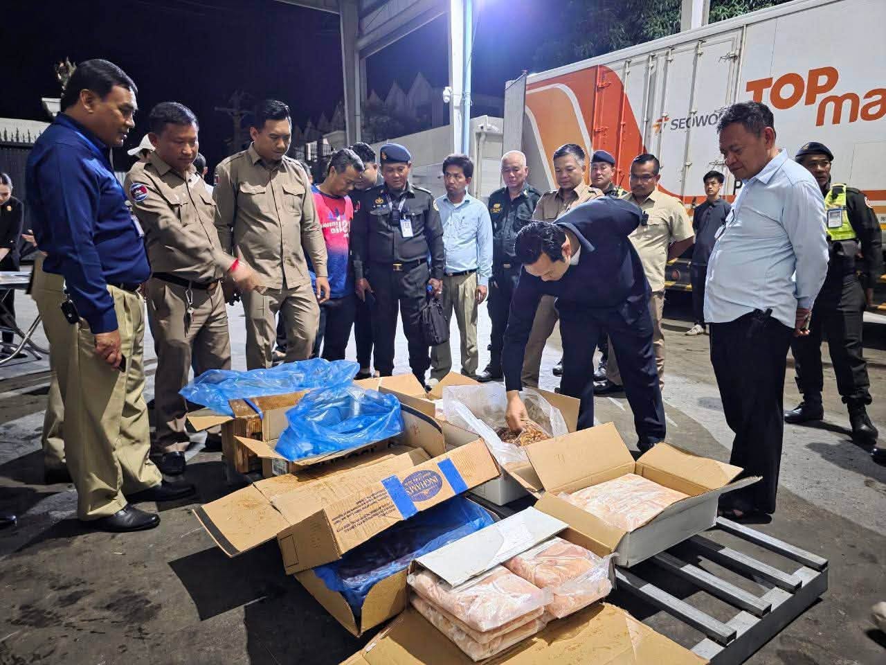 柬埔寨金边查获一批疑似泰国进口冷冻肉  仓库负责人接受调查
