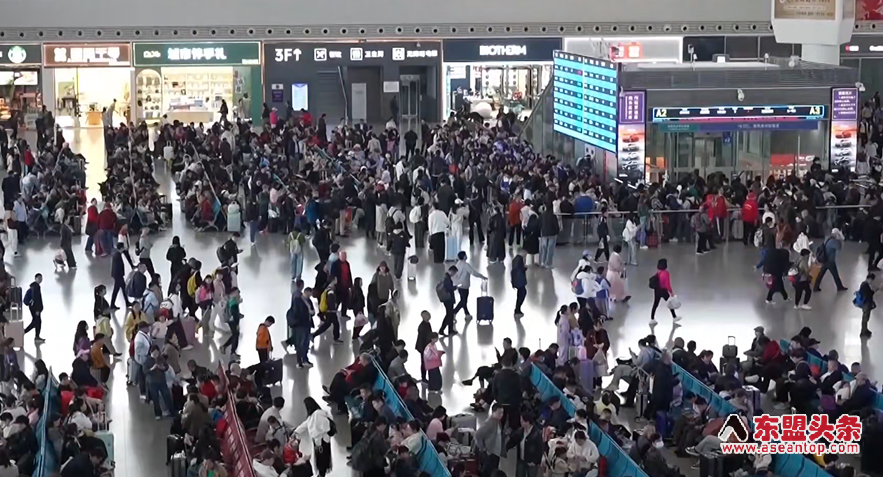 【视频】2026年1至5月中国铁路发送旅客超19亿人次