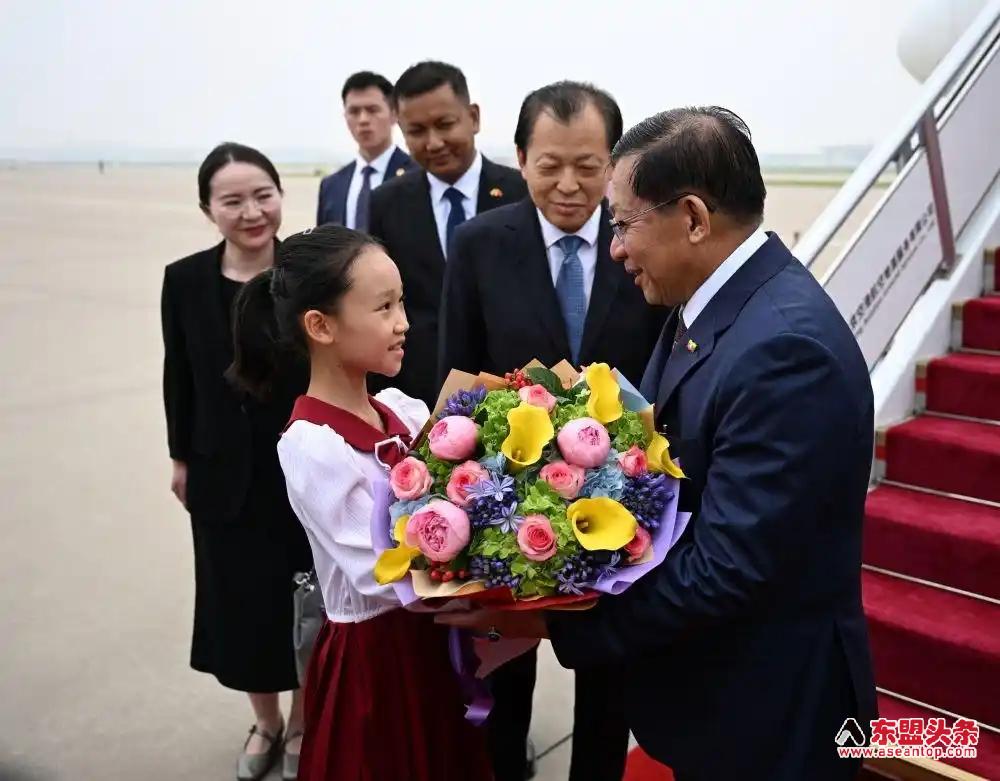 【视频】缅甸总统敏昂莱抵达北京,开始对中国进行国事访问