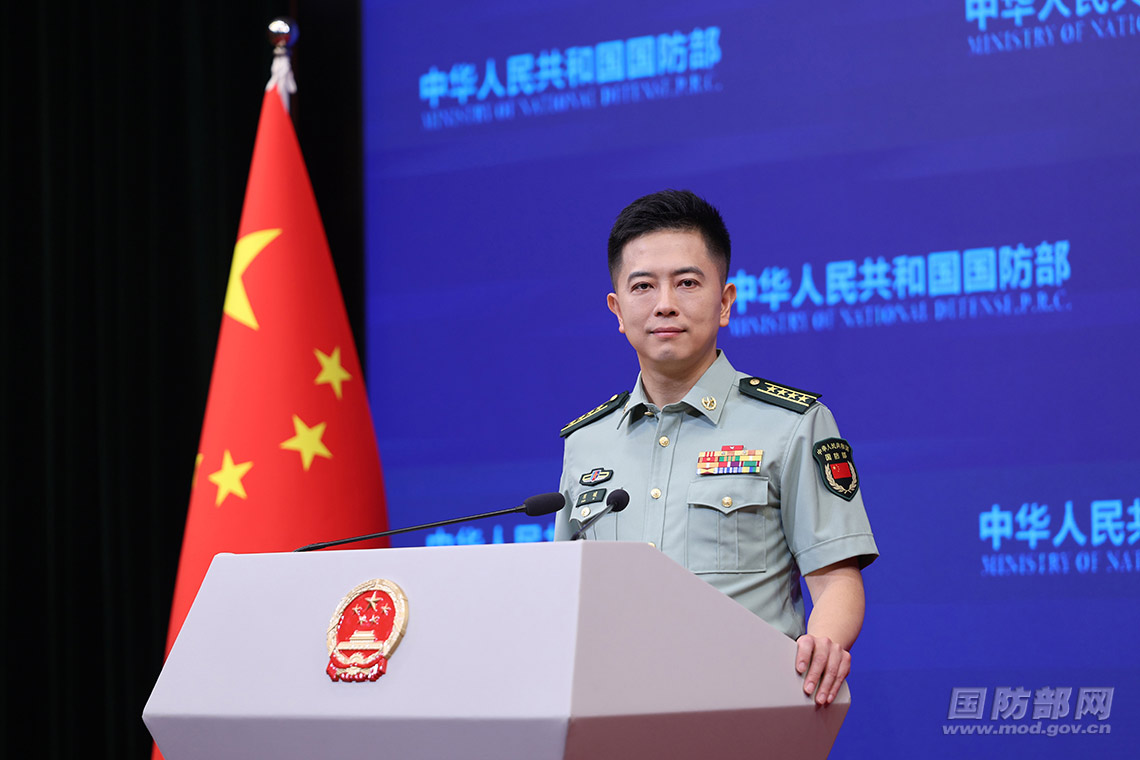 中国国防部回应菲律宾国防部长：奉劝菲方一小撮反华分子停止虚张声势的作秀表演
